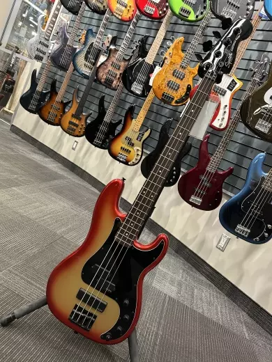 Squier - CONT ACT P BASS PH LRL BPG SSM 2